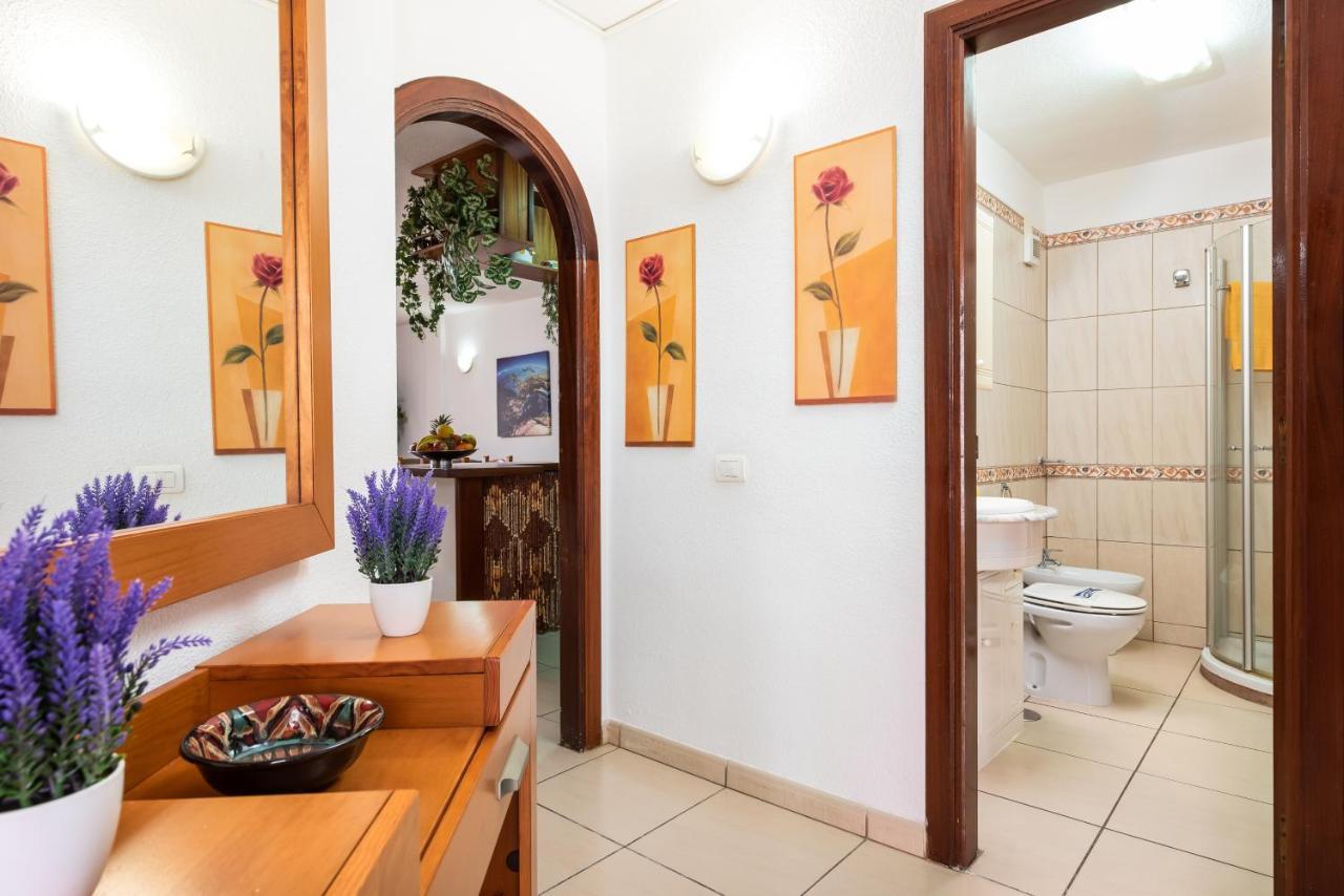 Great 'San Marino' Terrace And Pool Appartement Los Cristianos  Buitenkant foto
